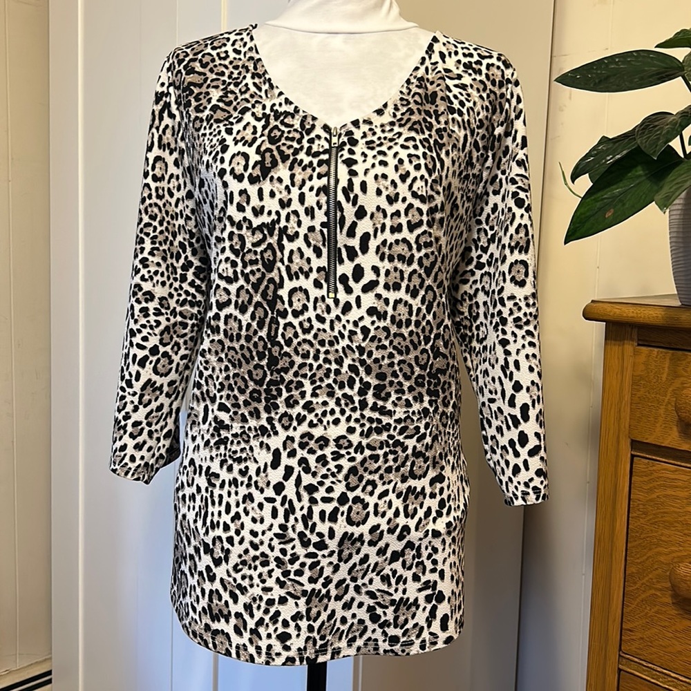 Leopard Zip Front Top Size 3 X Made in the USA